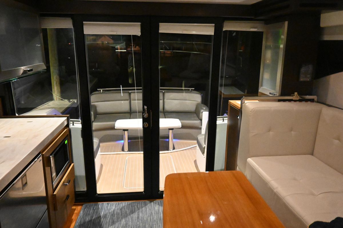 2017 Tiara Yachts 44 