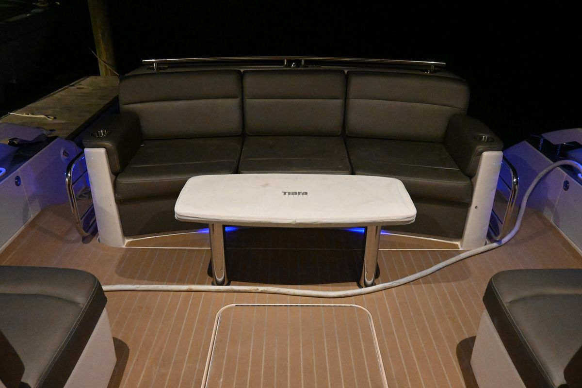 2017 Tiara Yachts 44 