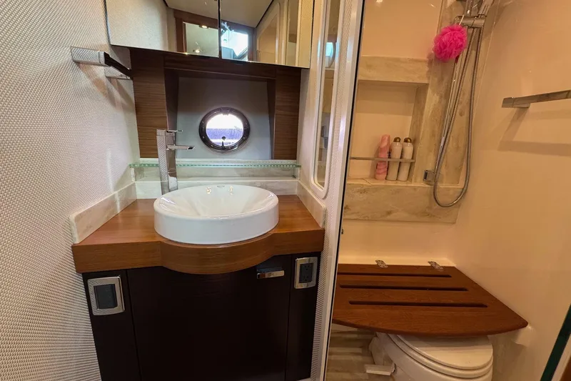 Present Tense Yacht Photos Pics Guest Head