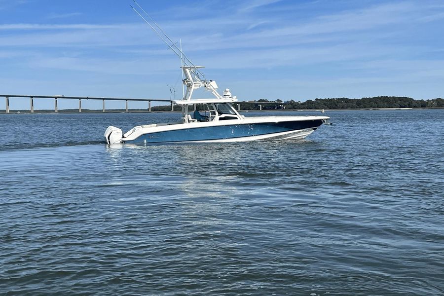 2021 Boston Whaler 380 Outrage