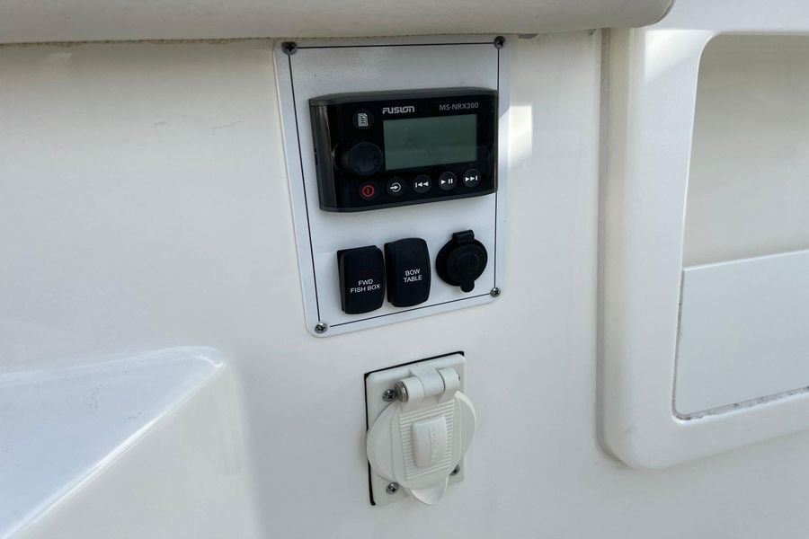 2021 Boston Whaler 380 Outrage