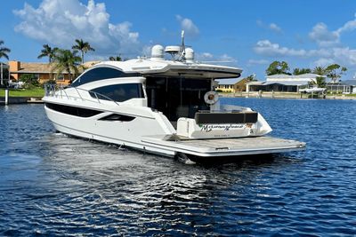 Yacht