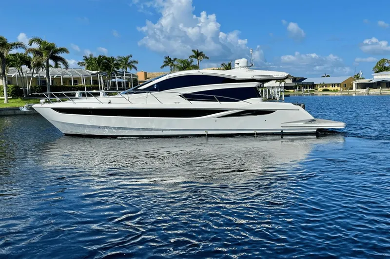 Metamorphosis Yacht Photos Pics 