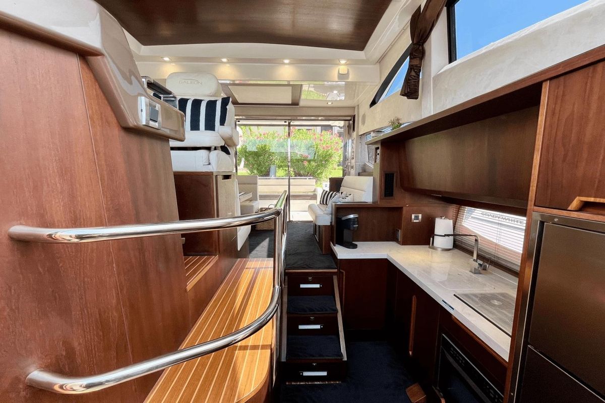 2018 Galeon 43 