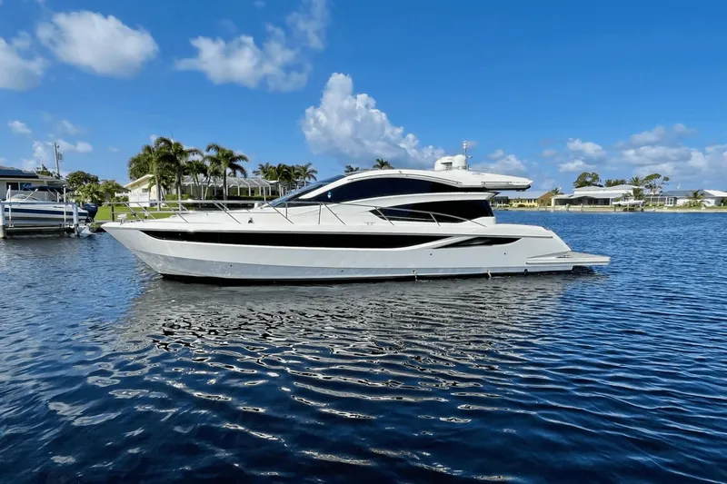 Metamorphosis Yacht Photos Pics 