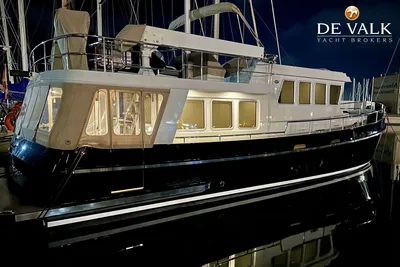 Steeler Explorer 50 Pilothouse