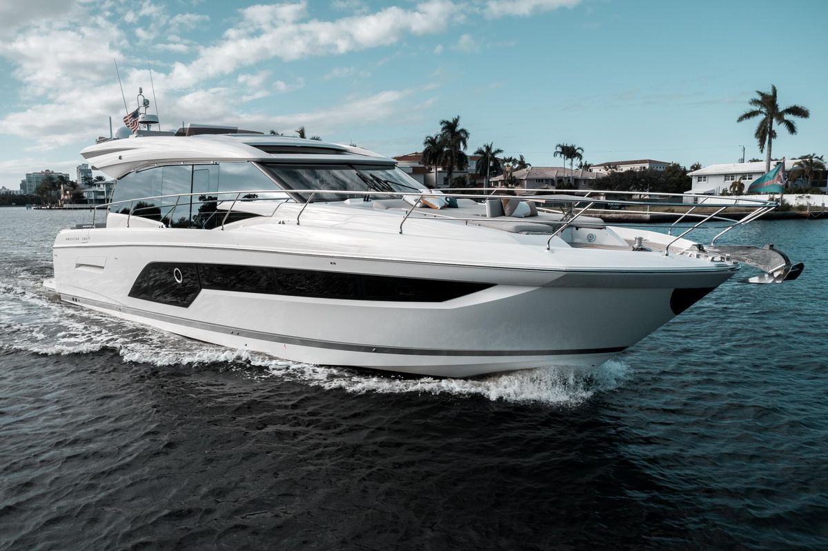 2019 Prestige 59 