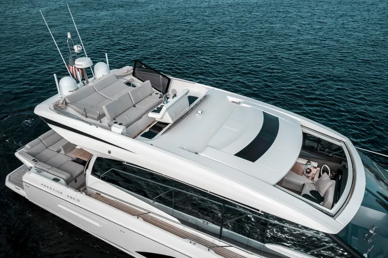  Yacht Photos Pics Flybridge