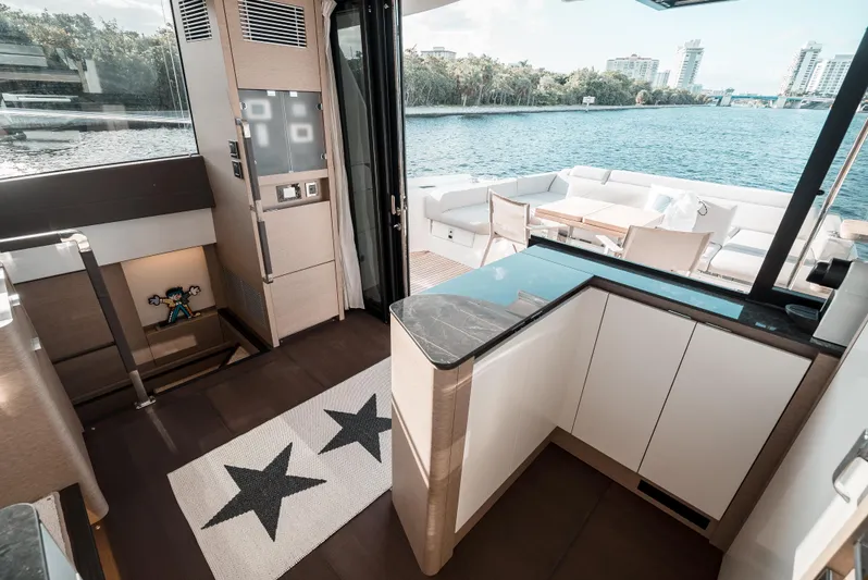  Yacht Photos Pics Galley Open