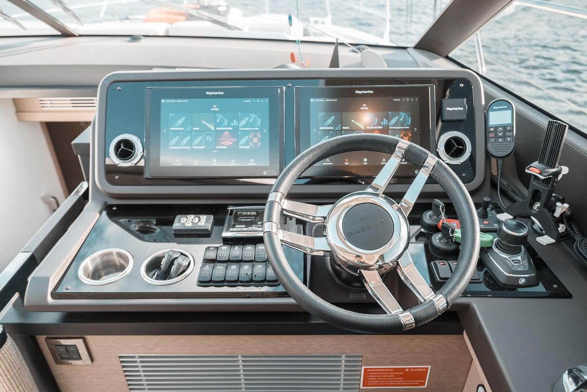 2019 Prestige 59 