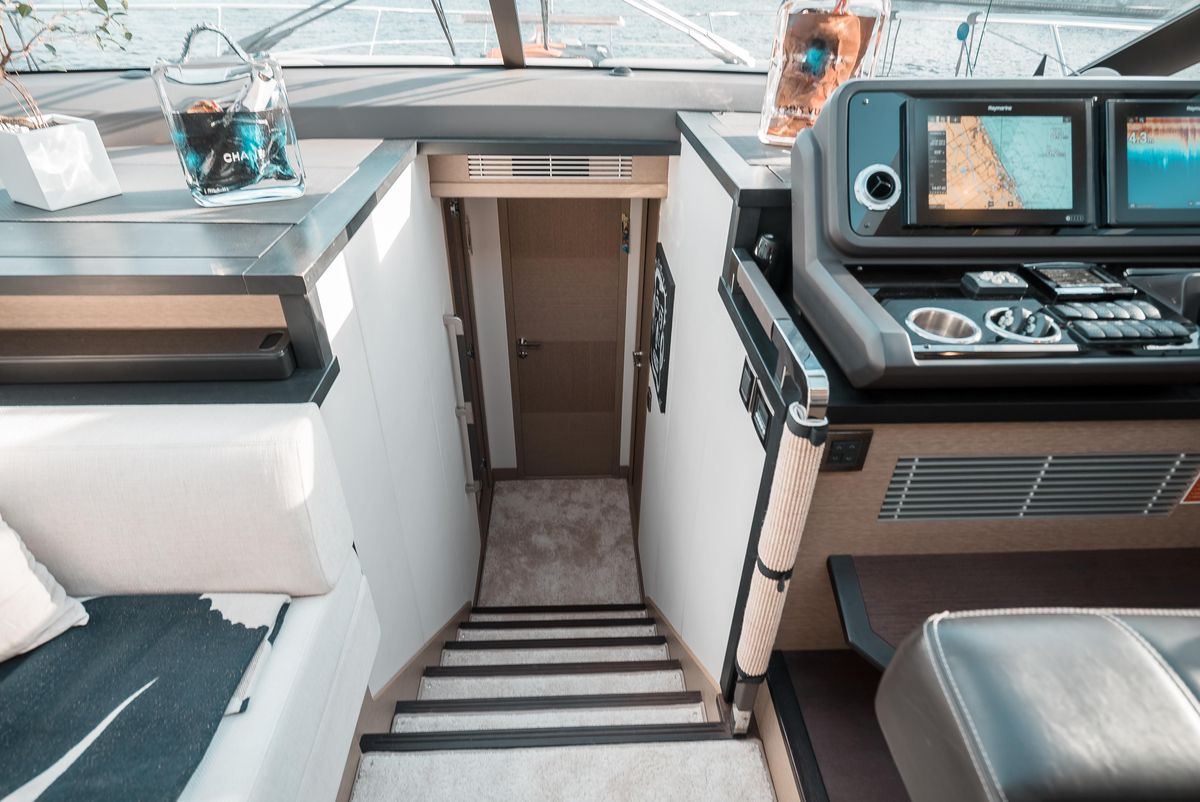 2019 Prestige 59 