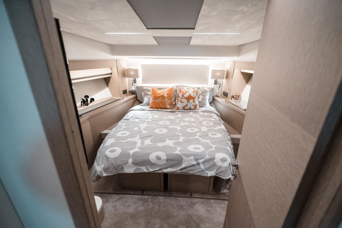 2019 Prestige 59 