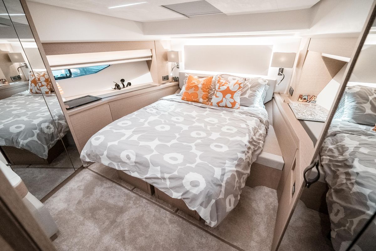 2019 Prestige 59 