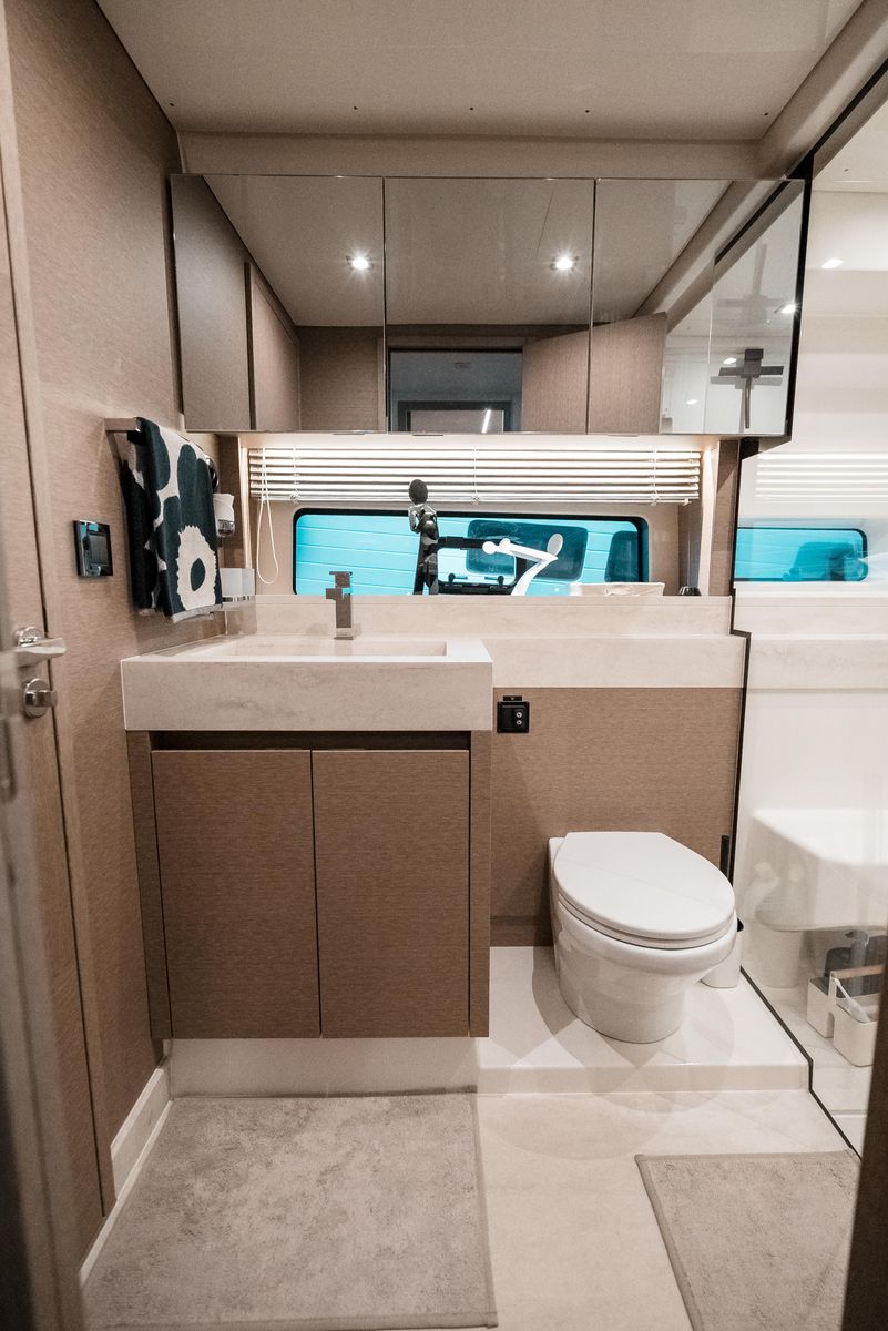 2019 Prestige 59 