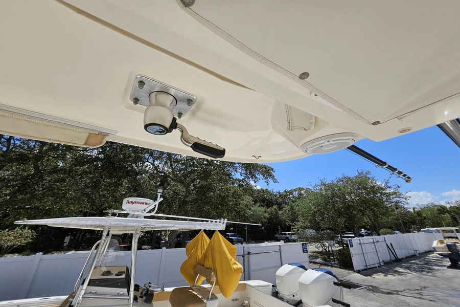 2015 Boston Whaler 370 Outrage