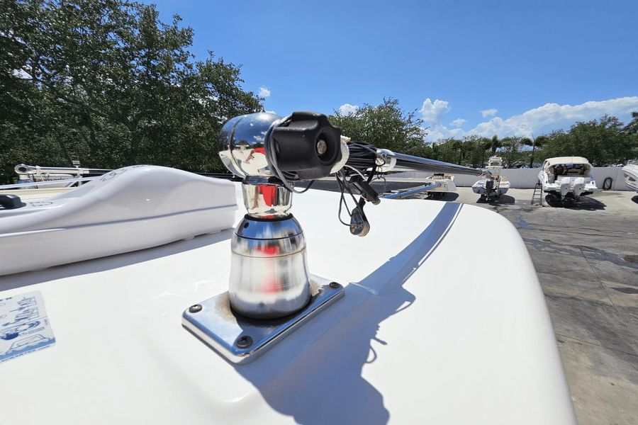 2015 Boston Whaler 370 Outrage