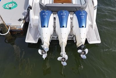 Yacht