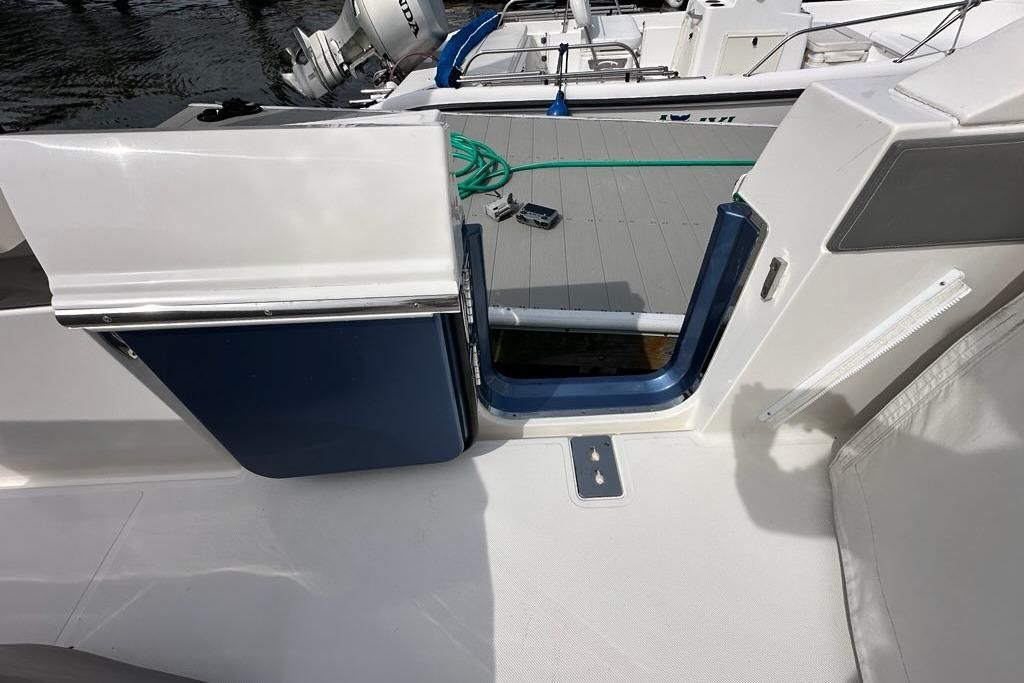 2021 Tiara Sport 43 