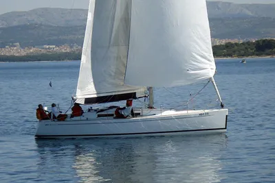 Grand Soleil 37