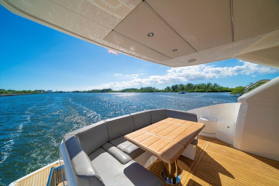 2018 Sunseeker MANHATTAN