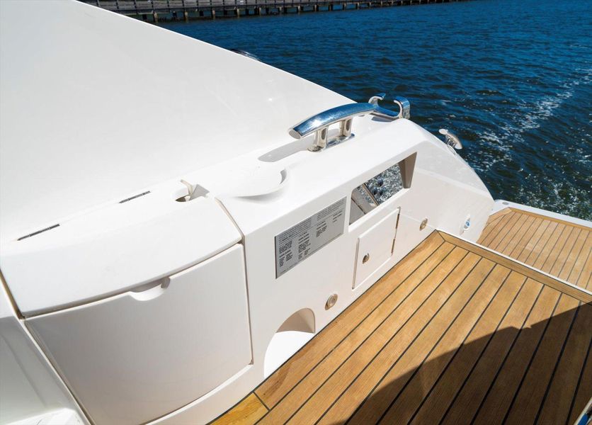 2018 Sunseeker MANHATTAN