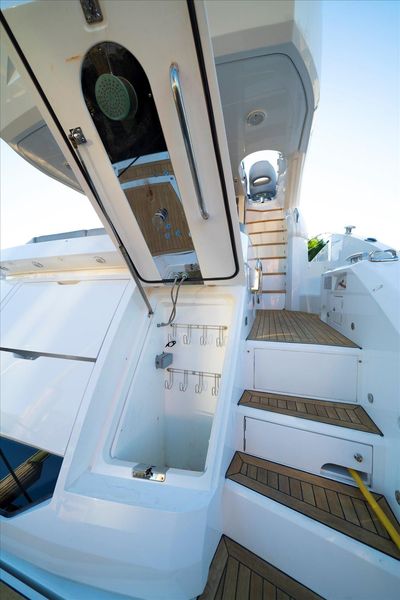 2018 Sunseeker MANHATTAN