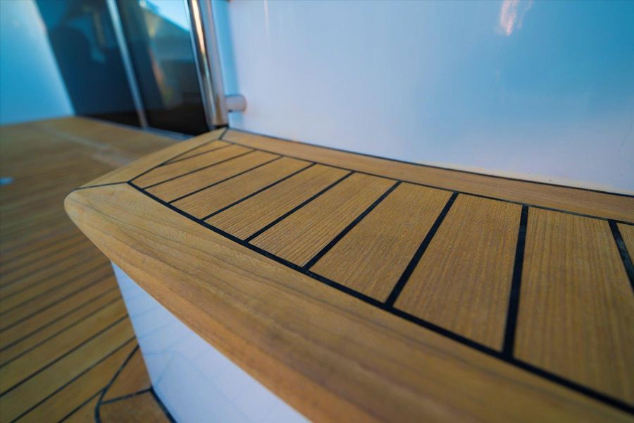 2018 Sunseeker MANHATTAN