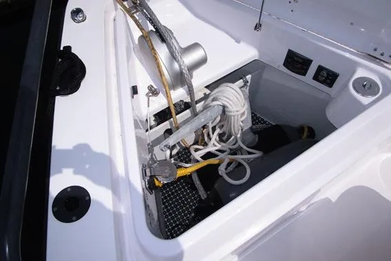 T/t Grace Yacht Photos Pics Thruster control