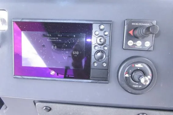 T/t Grace Yacht Photos Pics Mercury vessel view, thruster, tabs