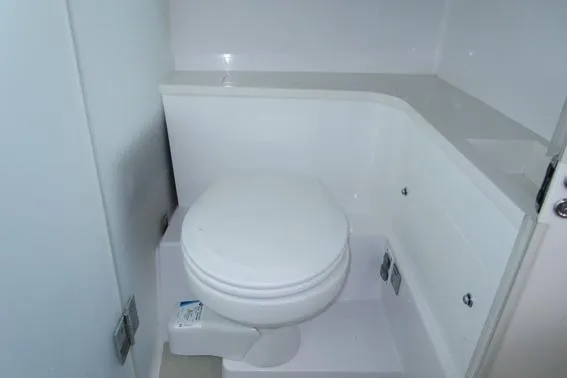 T/t Grace Yacht Photos Pics Head