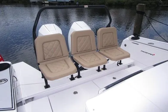 T/t Grace Yacht Photos Pics Folding transom seats