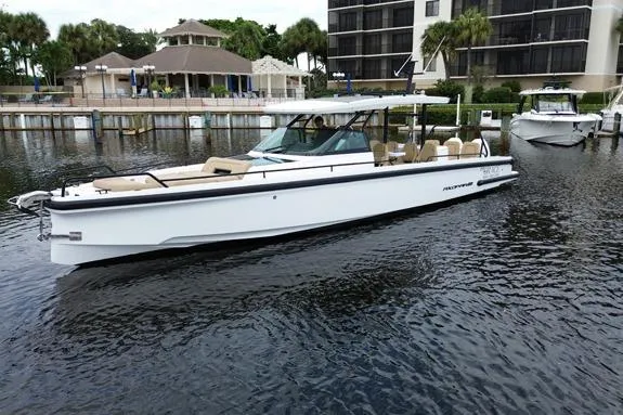 T/t Grace Yacht Photos Pics Port quarter