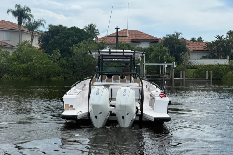 T/t Grace Yacht Photos Pics Stern