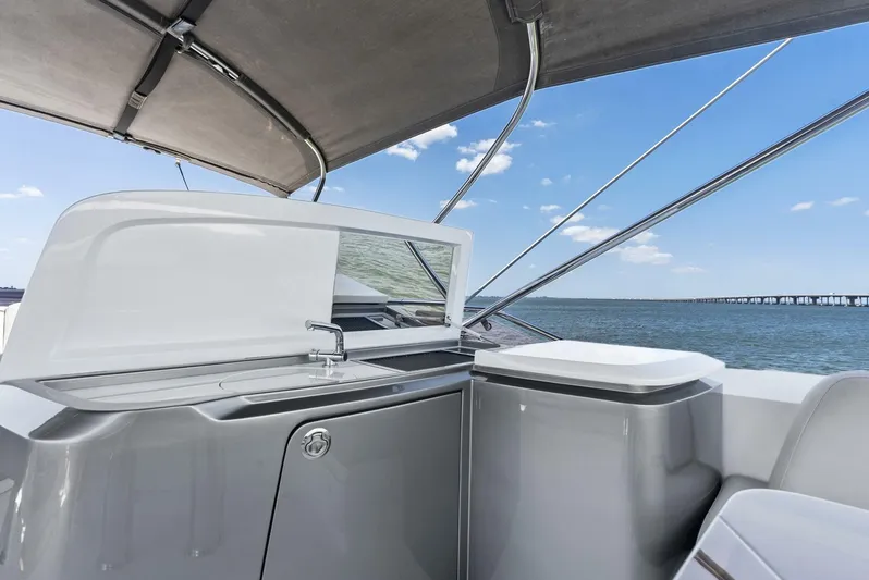 Day Late Dollar Short VI Yacht Photos Pics 2020 Princess S62 - Image 48