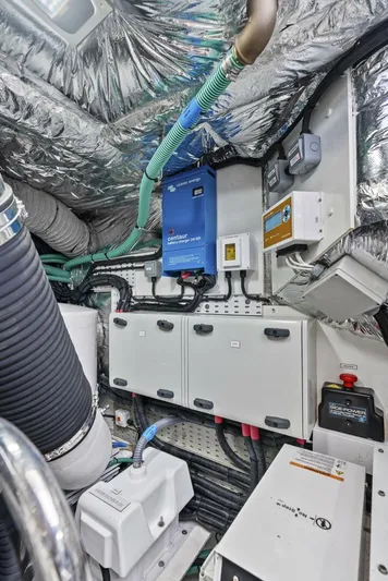 Day Late Dollar Short VI Yacht Photos Pics 2020 Princess S62 - Image 55