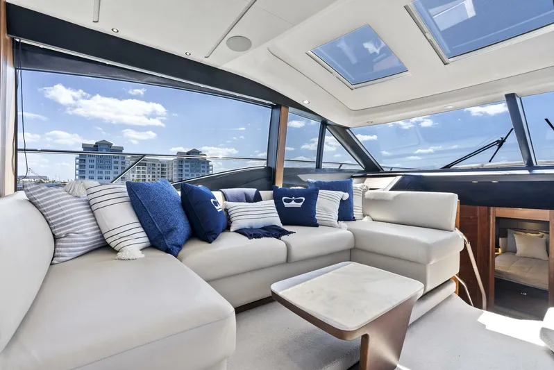 Day Late Dollar Short VI Yacht Photos Pics 2020 Princess S62 - Image 20