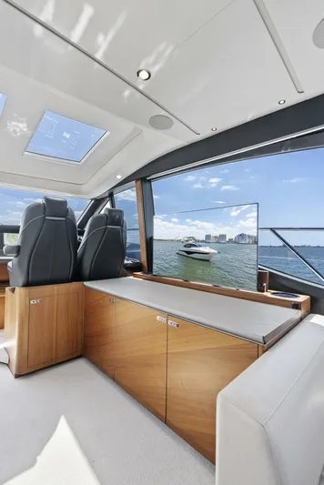 Day Late Dollar Short VI Yacht Photos Pics 2020 Princess S62 - Image 22