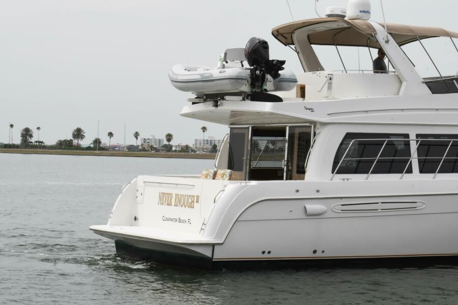 2006 Navigator 5100 Pilothouse