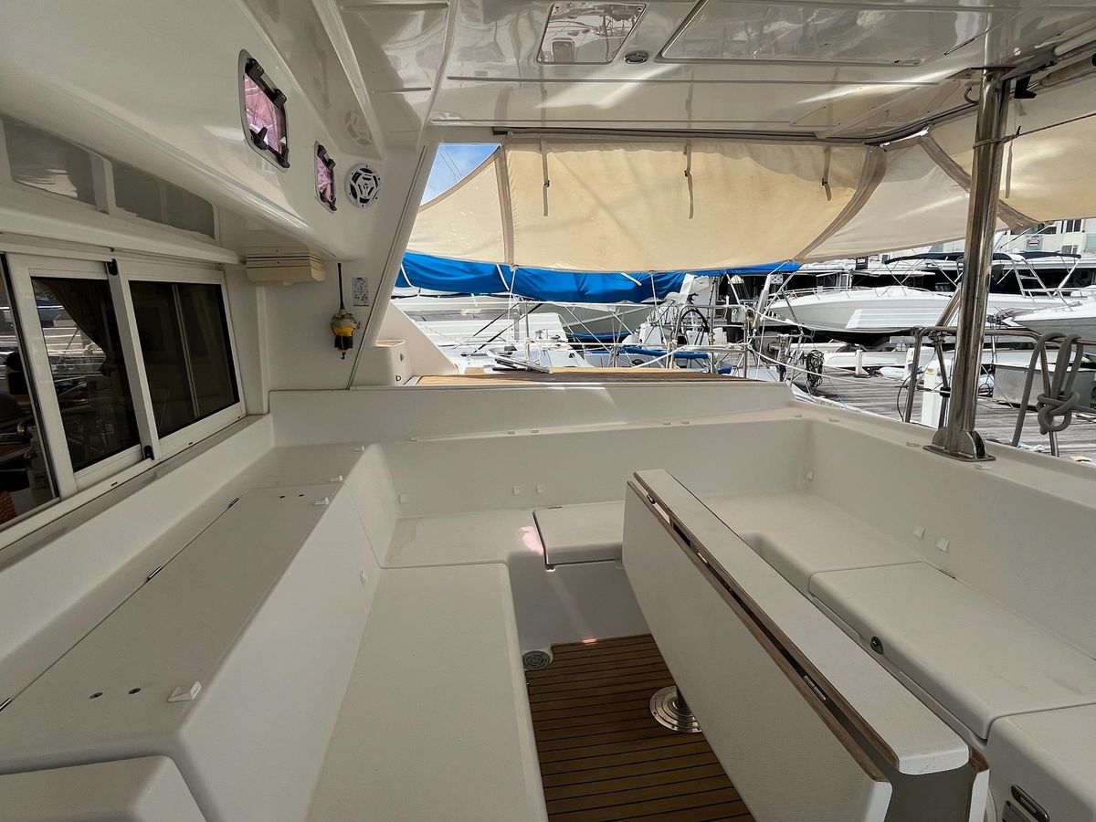 2009 Lagoon 44 