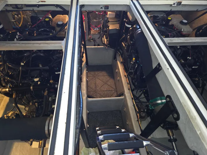 Mad Mary Yacht Photos Pics 