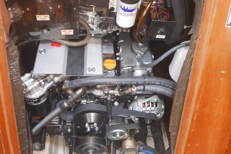 Legacy Yacht Photos Pics New Engine