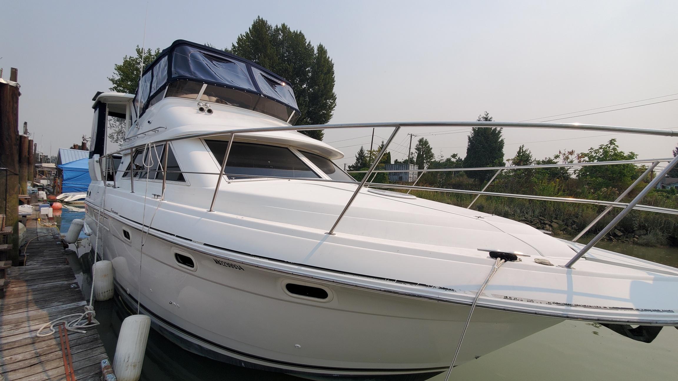 2001 cruisers yachts 3750