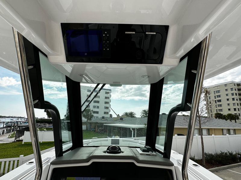 2023 Bertram 28 CC