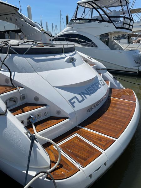 2005 Sunseeker Portofino 53