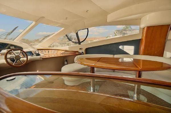 2003 Azimut 55 flybridge