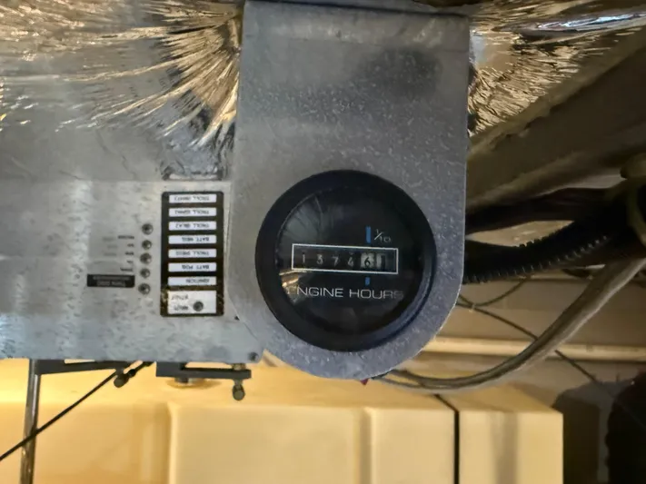 Captain & The Kids Yacht Photos Pics 1998 Carver 530 VOYAGER engine hour meter displaying 3746.1 hours.