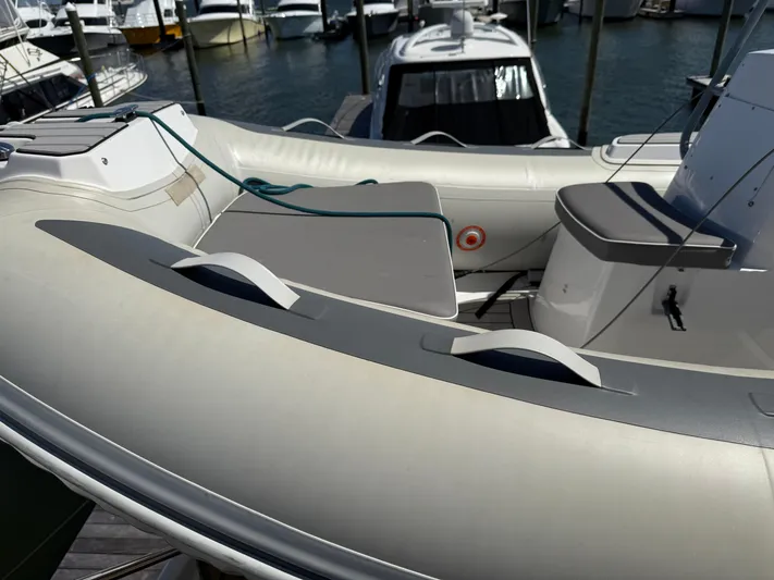 Captain & The Kids Yacht Photos Pics 