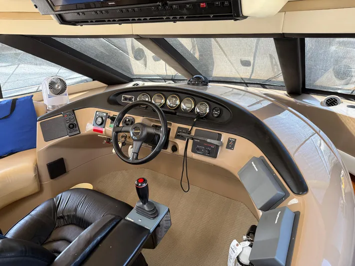 Captain & The Kids Yacht Photos Pics 