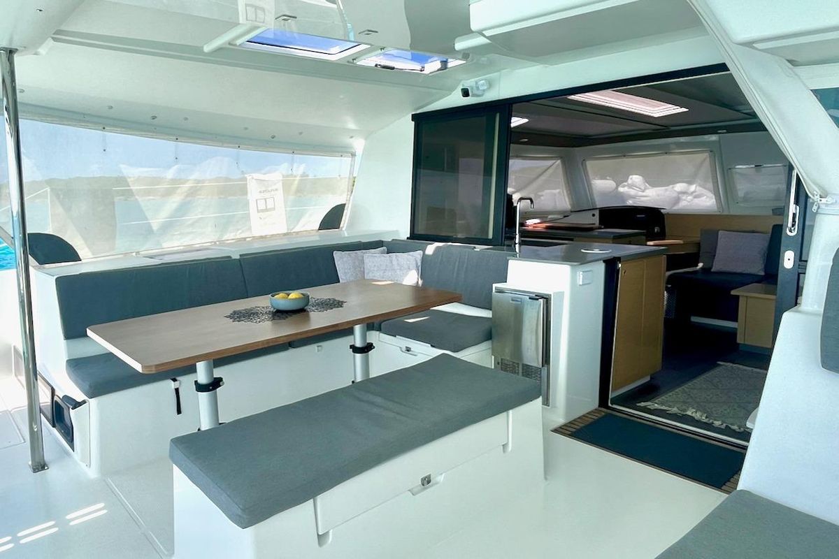 2015 Fountaine Pajot 44 