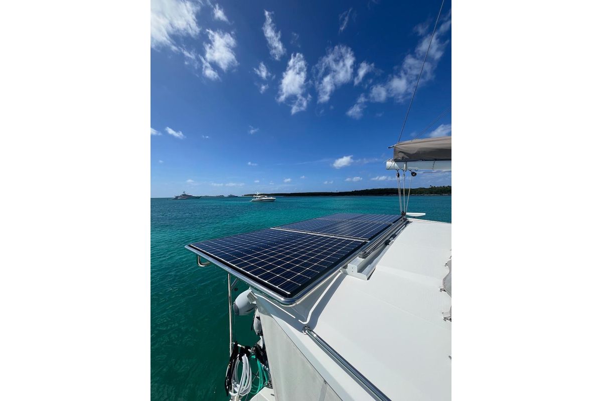 2015 Fountaine Pajot 44 